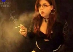 Smoking Shemale t-girl Michelle Reverence smokin' t-girl smokin' fetish - 5