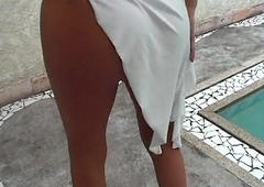 Renata Davila is stripping