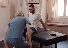 TS masseuse fucks hammer away arse be useful to will not hear of client